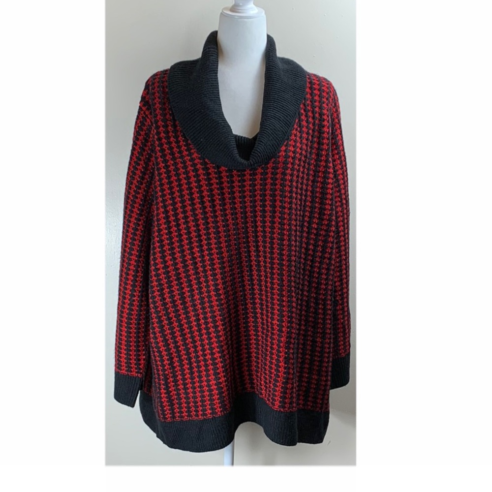 Calvin Klein NWT Size 3X Red and Black Sweater